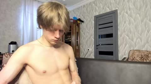 Isaac online show from 04-21-26, 07:14