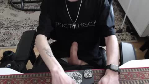 Snapshot of milkmeup_thick chatting on 04-25-26, 02:25 milkmeup_thick online show from 04-25-26, 02:25
