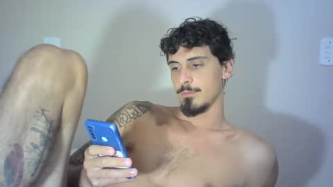 Snapshot of milkoffee chatting on 01-15-25, 11:08 milkoffee online show from 01-15-25, 11:08