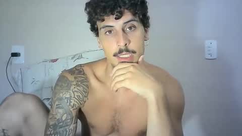 Snapshot of milkoffee chatting on 01-27-25, 04:20 milkoffee online show from 01-27-25, 04:20