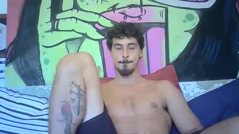 Snapshot of milkoffee chatting on 03-01-25, 03:05 milkoffee online show from 03-01-25, 03:05