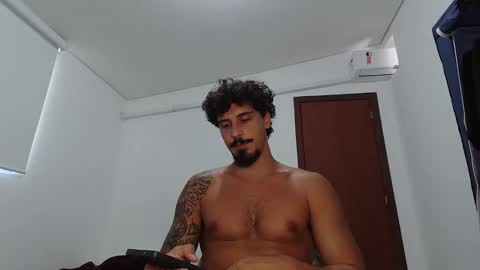 Snapshot of milkoffee chatting on 02-11-26, 01:49 milkoffee online show from 02-11-26, 01:49