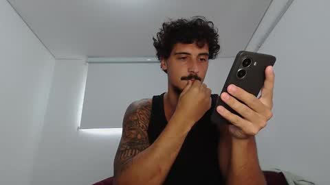 Snapshot of milkoffee chatting on 02-24-26, 01:53 milkoffee online show from 02-24-26, 01:53