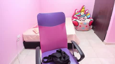 Snapshot of milky__boobs69 chatting on 01-14-26, 12:44 vale online show from 01-14-26, 12:44