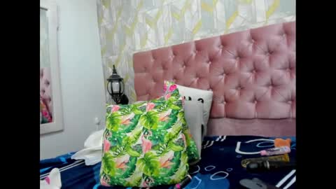 Snapshot of milky_lau_18 chatting on 01-29-25, 09:12 milky_lau_18 online show from 01-29-25, 09:12