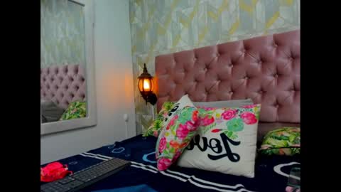 Snapshot of milky_lau_18 chatting on 01-30-25, 05:19 milky_lau_18 online show from 01-30-25, 05:19