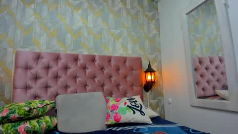 Snapshot of milky_lau_18 chatting on 02-01-25, 06:32 milky_lau_18 online show from 02-01-25, 06:32