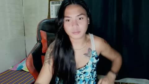 Snapshot of milkycumnel23 chatting on 06-22-26, 04:59 NEL 23 online show from 06-22-26, 04:59