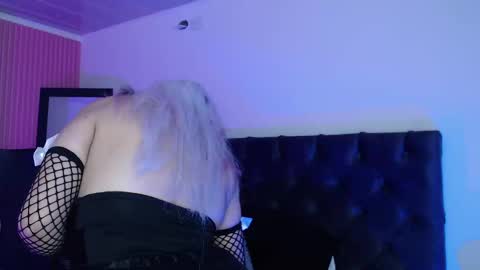 milkykinki18 online show from 10-17-25, 02:41