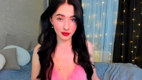 milla moore online show from 11-12-25, 04:18