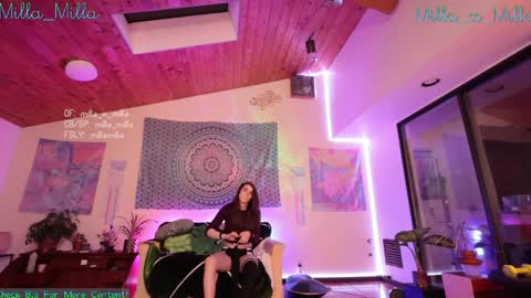 milla_milla online show from 01-10-25, 09:34