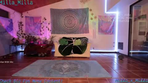 milla_milla online show from 01-18-26, 03:43