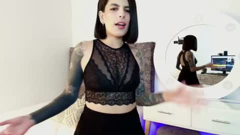 Snapshot of milla_pixxie chatting on 07-04-26, 12:50 Milagros online show from 07-04-26, 12:50