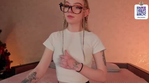 Snapshot of milla_remmy chatting on 02-23-25, 09:16 Milla online show from 02-23-25, 09:16