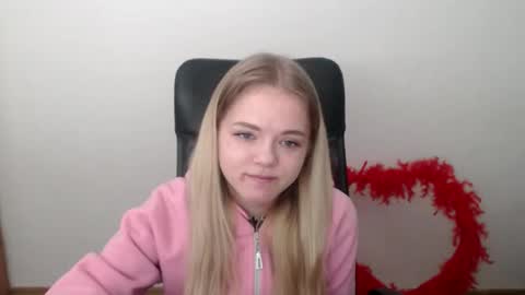 millaloveli online show from 02-18-26, 08:43