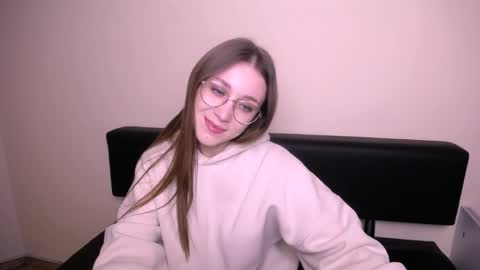 Milla online show from 11-27-25, 10:28