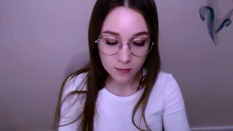 Snapshot of millasamsd chatting on 03-05-26, 11:39 Milla online show from 03-05-26, 11:39