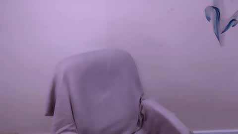 Snapshot of millasamsd chatting on 03-16-26, 09:35 Milla online show from 03-16-26, 09:35