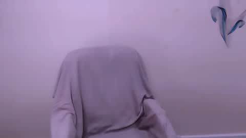 Snapshot of millasamsd chatting on 03-17-26, 12:52 Milla online show from 03-17-26, 12:52