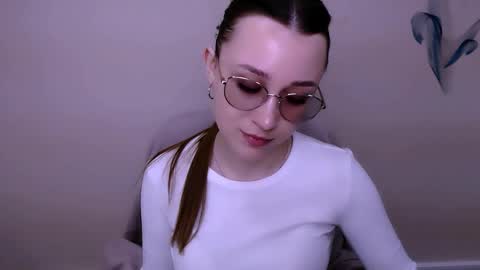 Snapshot of millasamsd chatting on 03-21-26, 10:53 Milla online show from 03-21-26, 10:53