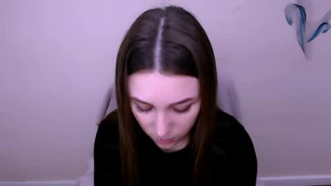 Snapshot of millasamsd chatting on 03-31-26, 09:43 Milla online show from 03-31-26, 09:43