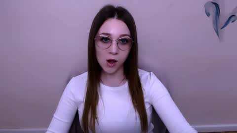 Snapshot of millasamsd chatting on 04-15-26, 10:11 Milla online show from 04-15-26, 10:11