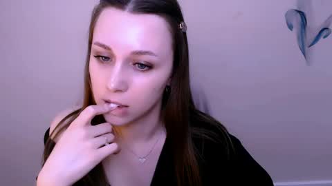 Milla online show from 05-09-26, 11:04