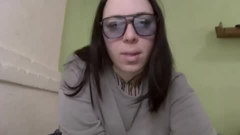 MillaSourety online show from 02-04-26, 12:22