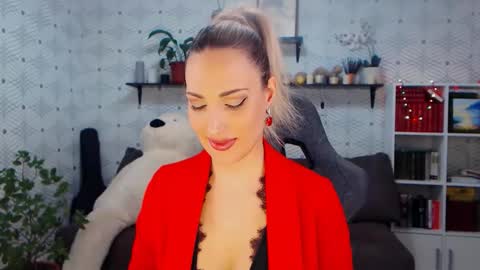 MillaXQueen online show from 03-19-26, 02:32