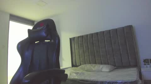 miller_silvana online show from 05-05-26, 10:56