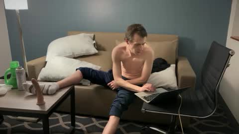 SlimnHungOH online show from 12-15-24, 01:35