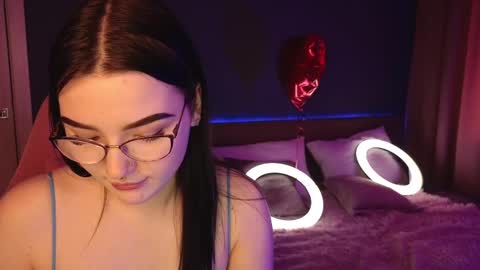 Millie online show from 02-25-25, 04:46