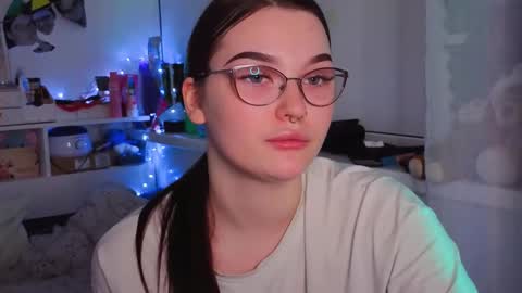 Millie online show from 11-03-25, 09:43