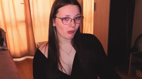 Millie online show from 04-03-26, 07:39