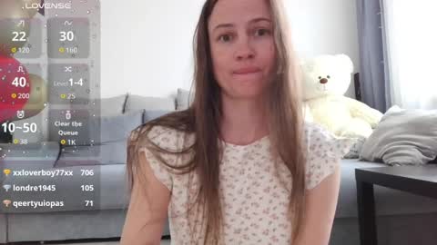 milly_browski online show from 04-25-26, 01:41