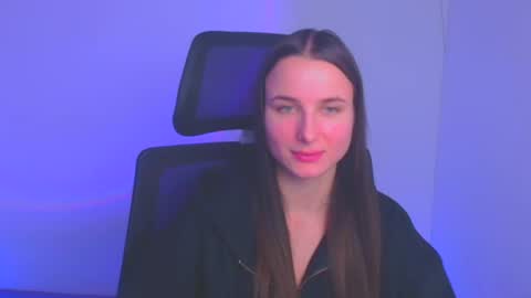 Milly online show from 12-18-24, 11:02