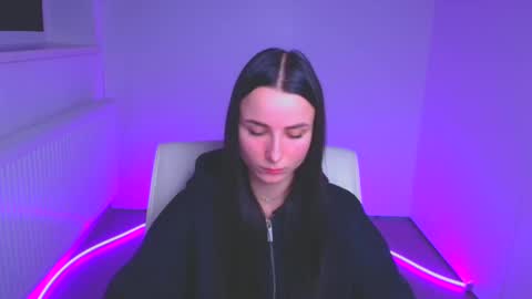 Milly online show from 01-22-25, 03:18