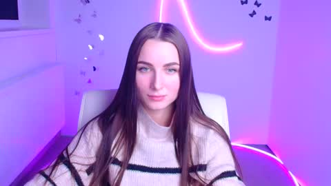 Snapshot of milly_liss chatting on 12-17-25, 12:22 Milly online show from 12-17-25, 12:22