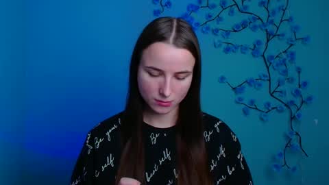 Snapshot of milly_liss chatting on 01-08-26, 12:18 Milly online show from 01-08-26, 12:18