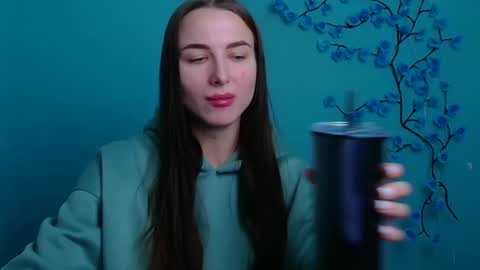 Snapshot of milly_liss chatting on 01-19-26, 06:39 Milly online show from 01-19-26, 06:39