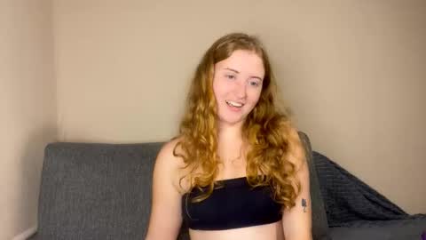 Snapshot of milly_milliy chatting on 10-20-25, 04:18 Milly online show from 10-20-25, 04:18