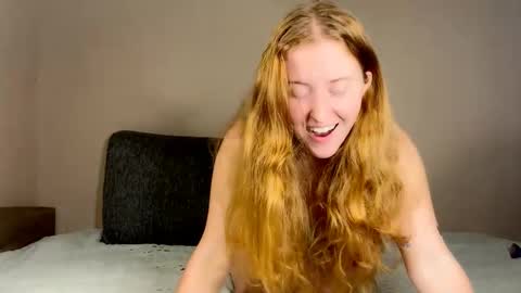 Milly online show from 11-21-25, 08:29