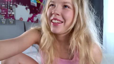 Snapshot of milly_shy chatting on 06-02-26, 07:21 Milly online show from 06-02-26, 07:21