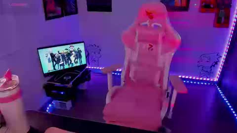 Monkey D Maddie online show from 09-24-25, 01:31