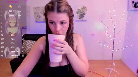 Snapshot of millysandler chatting on 01-31-25, 12:51 Milly online show from 01-31-25, 12:51