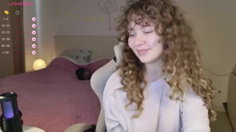 Snapshot of milounee chatting on 02-10-26, 06:50 milounee online show from 02-10-26, 06:50