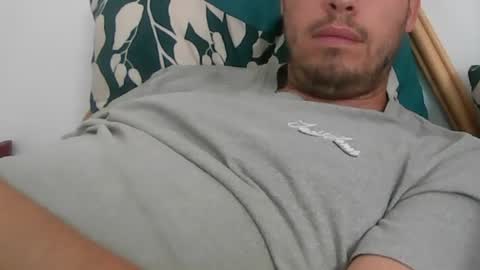 Snapshot of milowww1601 chatting on 06-13-26, 09:18 milowww1601 online show from 06-13-26, 09:18