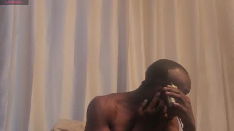 Snapshot of miltonn_jakee chatting on 02-05-25, 08:21 Miltonn online show from 02-05-25, 08:21