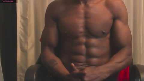 Snapshot of miltonn_jakee chatting on 02-08-25, 02:15 Miltonn online show from 02-08-25, 02:15