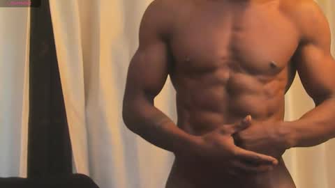 Snapshot of miltonn_jakee chatting on 02-15-25, 04:58 Miltonn online show from 02-15-25, 04:58